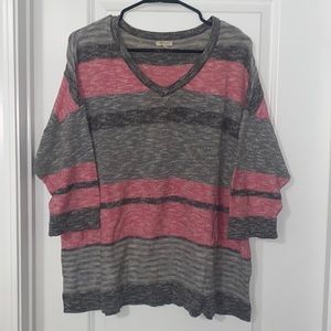 Sonoma Size 1X V-Neck 3 Quarter Inch Sleeve Tee
